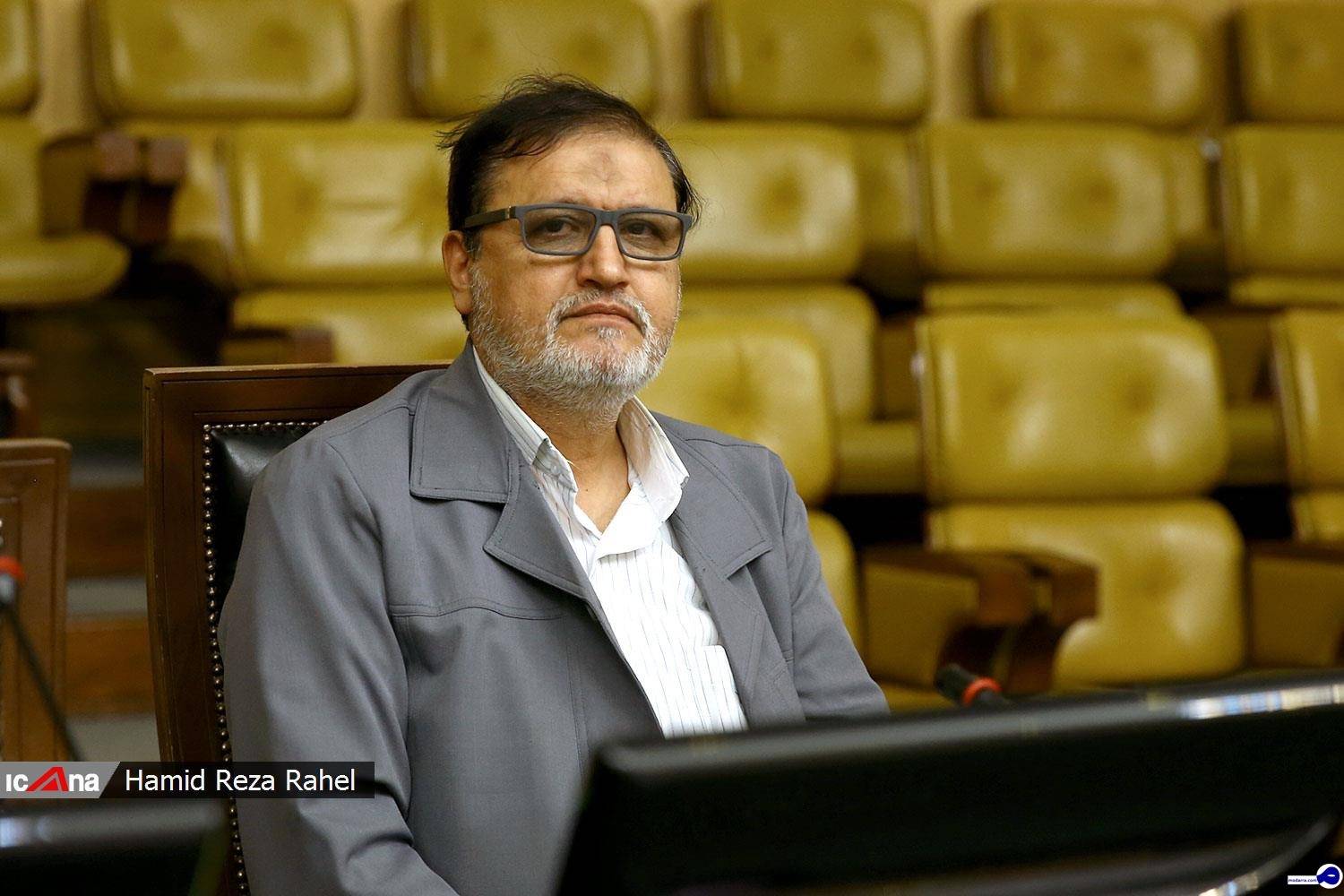 ابطحی: برخی نمایندگان به دنبال استیضاح علی لاریجانی رئیس مجلس هستند/باید بر اساس آیین‌نامه رفتار شود و این طرح را اعلام وصول کنند