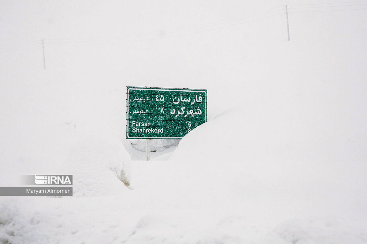 وضعیت وخیم مردمِ در برف‌مانده کوهرنگ/ یک شهروند چلگردی: به اندازه دو روز دیگر نان در خانه داریم