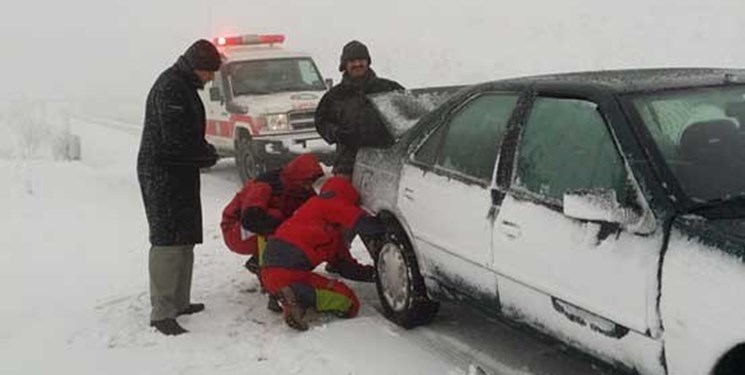 شرایط تردد در محورهای غربی و جنوبی اصفهان زمستانی شد