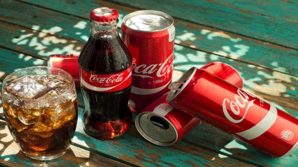 وزاتخارجه: تولید کنندگان کوکاکولا در داخل کشور هیچ ارتباطی با coca cola در اسرائیل ندارند