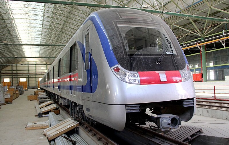 آغاز ریل‌گذاری خط دوم قطار شهری اصفهان