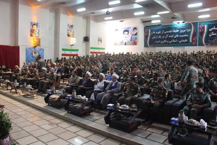 آئین بزرگداشت مقام معلم در مرکز آموزش هوانیروز اصفهان برگزار شد