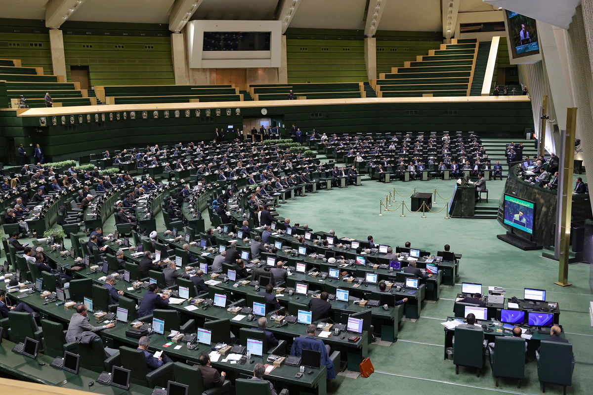 مجلس امروز مصوبه‌ای برای خروج از NPT نداشت