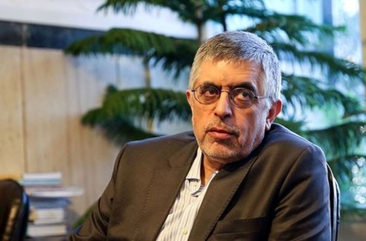 کرباسچی: حسین شریعتمداری ۳۶ سال است که دمر آب می خورد!