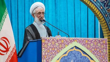 انتقاد روزنامه جمهوری اسلامی از شهید خواندن کاظم صدیقی