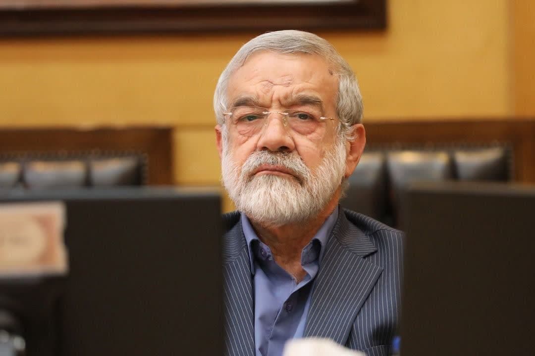 نماینده مجلس: تشکیل شورای دفاع در شرایط جنگی کنونی، ضروری بود/ علی لاریجانی هم توانمندی دارد هم نقاط ضعف