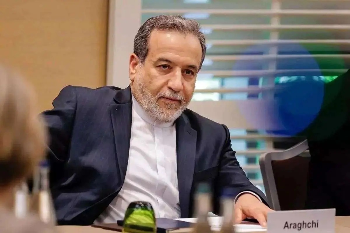عراقچی: ایران در کنار قطر و تمامی برادران و خواهران مسلمان ایستاده است؛ به‌ویژه در مقابله با بلایی که کل منطقه را تهدید می‌کند