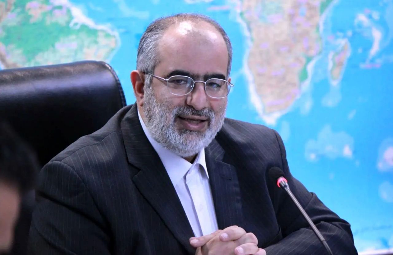 حسام‌الدین آشنا: برجام توانست فقط ۱۰ سال تحریم‌های شورای امنیت را متوقف کند، حالا نوبت دلواپسان است که دشمنان را برای لغو قطعنامه‌ها، وادار کنند