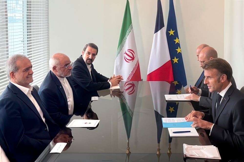 پزشکیان: گفت‌وگوی صریح و مفصلی با مکرون داشتم / راه حل قطعی رفع نگرانی اروپا و تامین منافع ایران در دسترس است