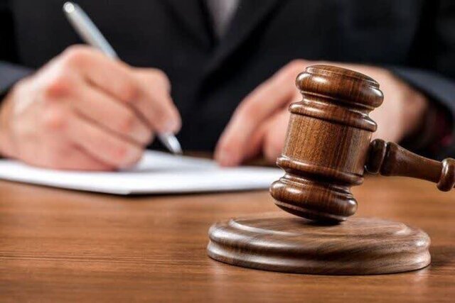 دادگستری، وکلا و سردفتران در مقابل یکدیگر نیستند