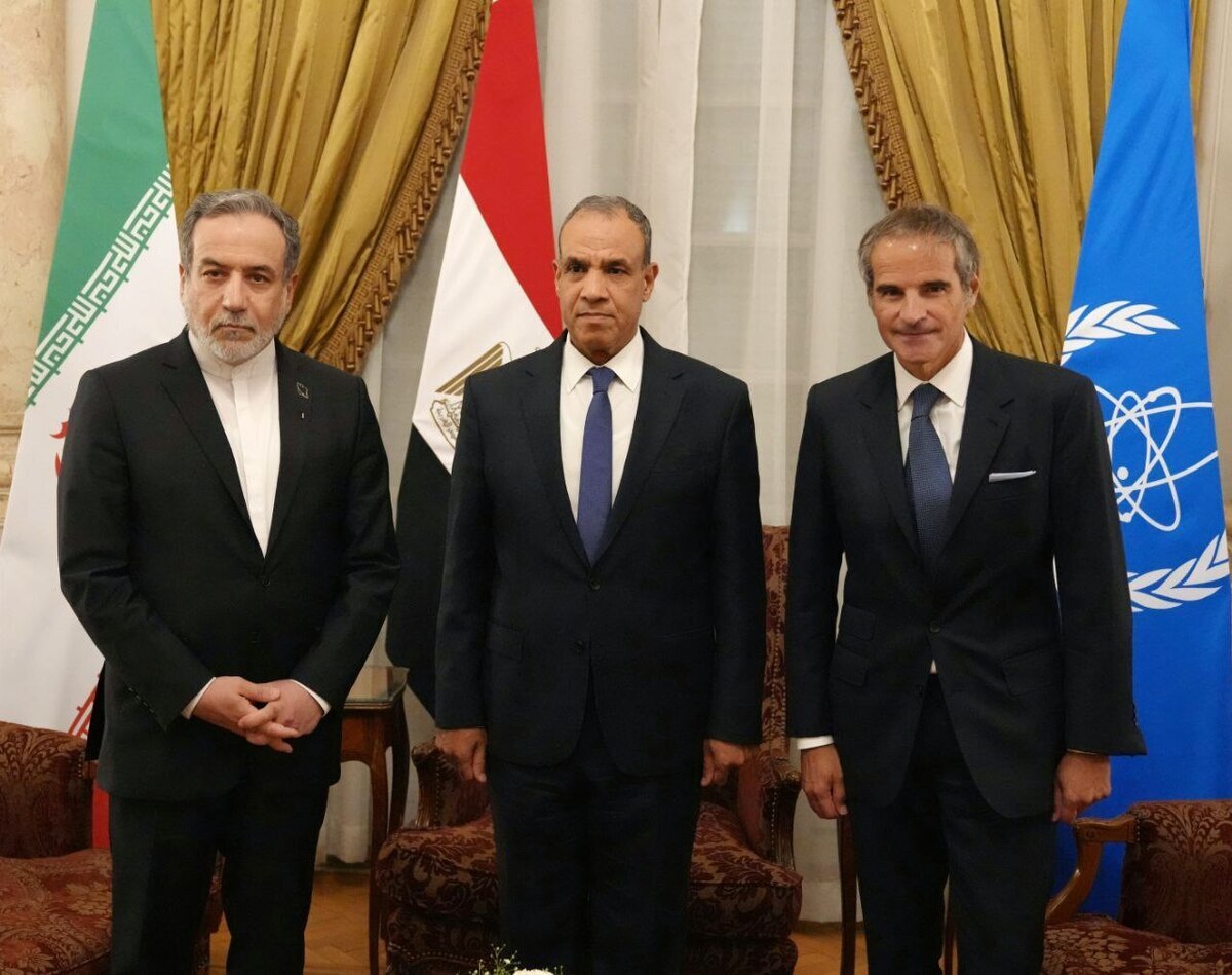 روزنامه جمهوری اسلامی: تغییر ریل میانجی‌گری از عمان و قطر به مصر، یک اشتباه تاکتیکی است / دولت مصر قابل اعتماد نیست