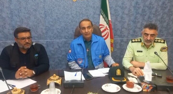 شیشه‌فروش از آسیب ۱۶۴ منزل و ۱۹ بنای تاریخی در زلزله اردستان خبر داد