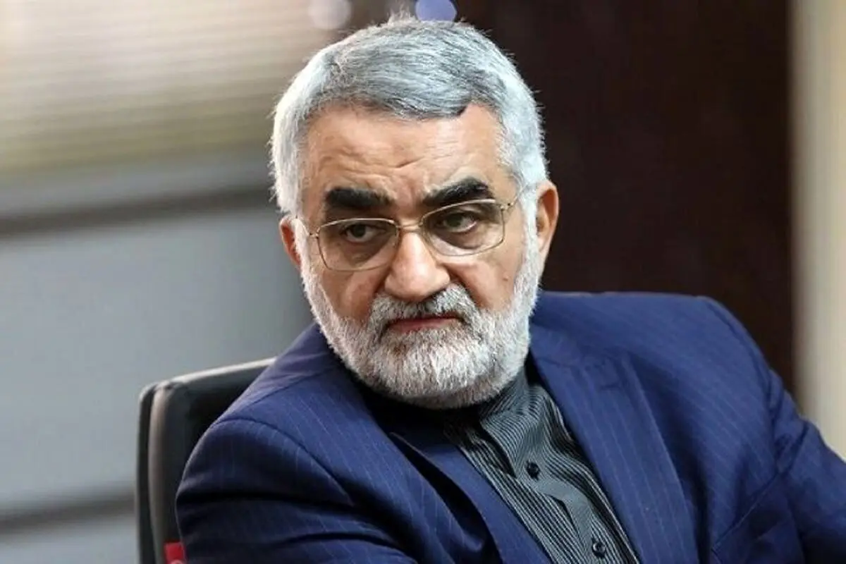 نماینده مجلس: جمهوری اسلامی ایران زیر بار ترفند نمایش صلح ترامپ نمی رود