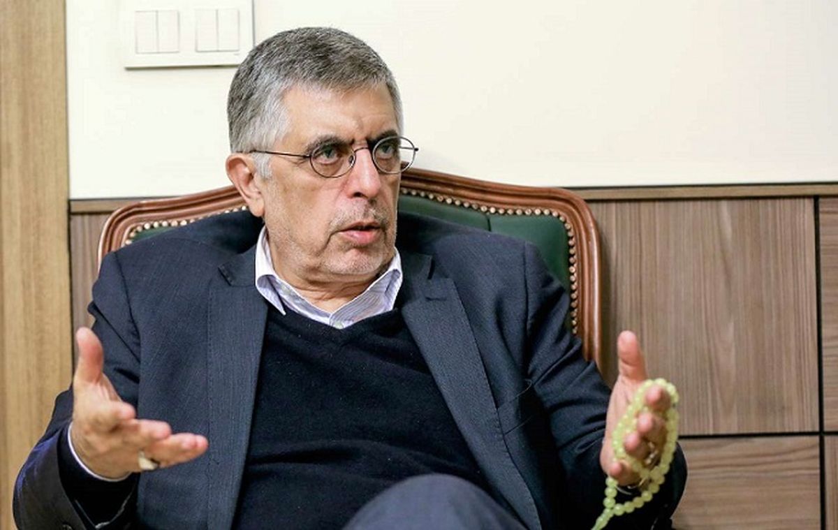 کنایه کرباسچی به عراقچی: زینب(ع) در مجلس ابن‌زیاد نرفت و رسواش نکرد؟