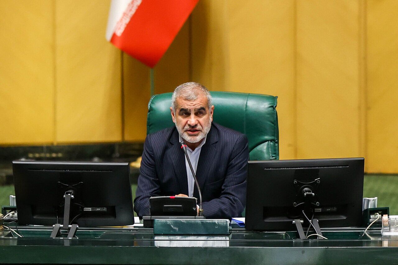 نیکزاد، نایب رئیس مجلس: ملت ایران با افتخار فریاد می‌زند «مرگ بر آمریکا»