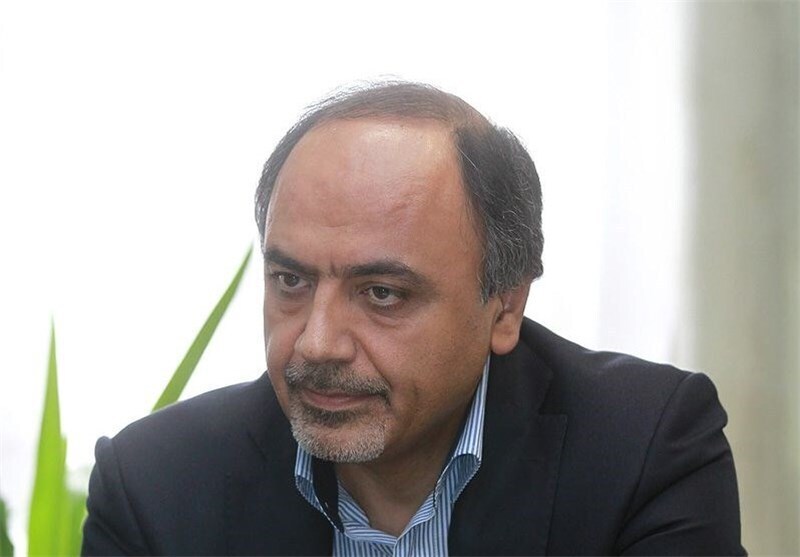 حمله کیهان به معاون سیاسی دفتر رئیس‌جمهور در دوره روحانی: ابوطالبی مانند نوکر خانه‌زاد کدخدای آمریکایی عمل می‌کند