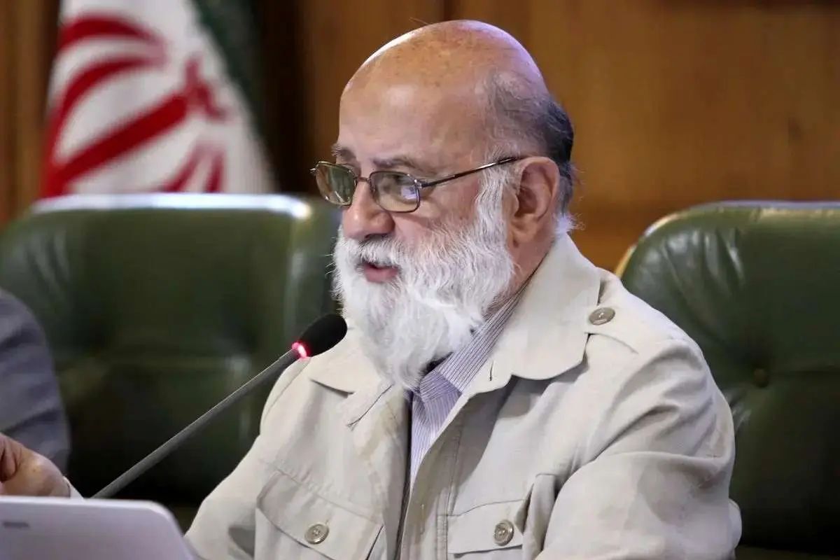 چمران، رئیس شورای شهر تهران: اینکه شهرداران شهر‌های بالای ۲۰۰ هزار نفر باید دارای تحصیلات مرتبط باشند، شامل شهردار فعلی نمی‌شود، زیرا در زمان انتخاب او قوانین وقت رعایت شده