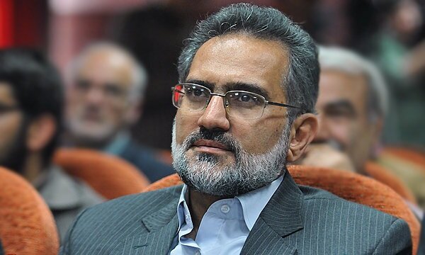 معاون سابق رئیس جمهور: رابطه با آمریکا ماهیت آشتی‌ناپذیر دارد، مگر می شود با نمرود و فرعون سازش کرد؟!