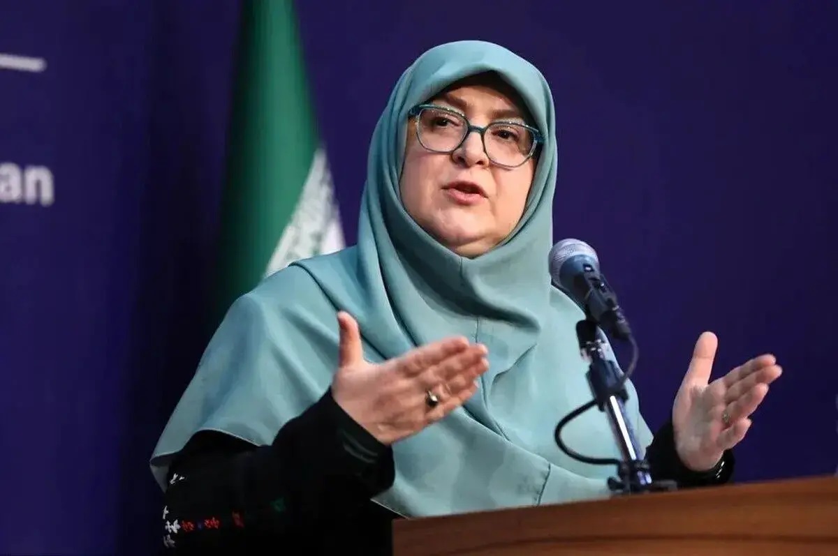ادعا سخنگوی دولت: عرضه بنزین سوپر قیمت کالاهای اساسی را تغییر نمی‌دهد