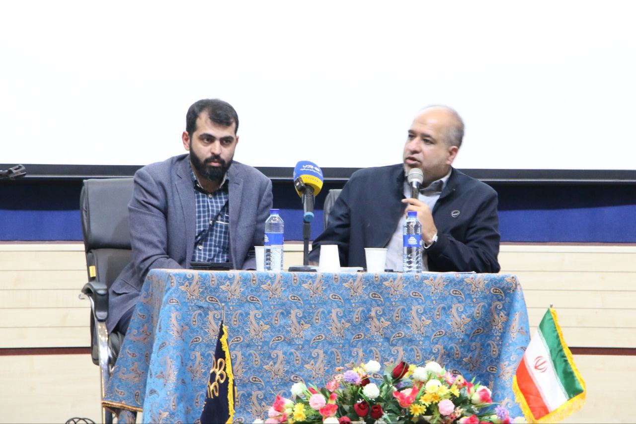 خضریان: بانک آینده ۳۵۰ همت به بانک مرکزی بدهکار بود