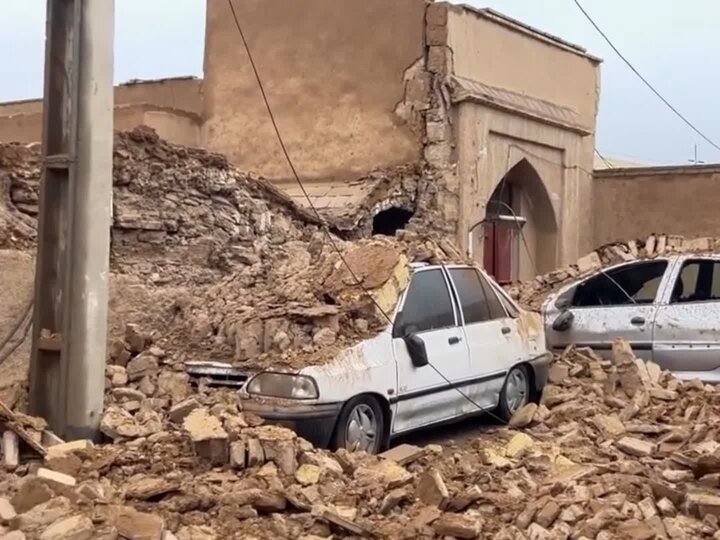 ریزش سقف منزل مسکونی در روستای عباس‌آباد جان کودک ۸ ساله را گرفت