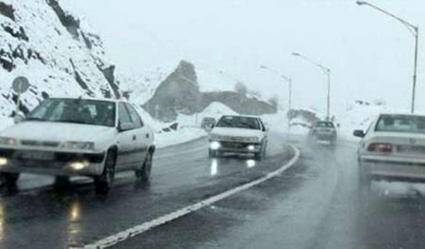 محورهای غرب استان اصفهان لغزنده است