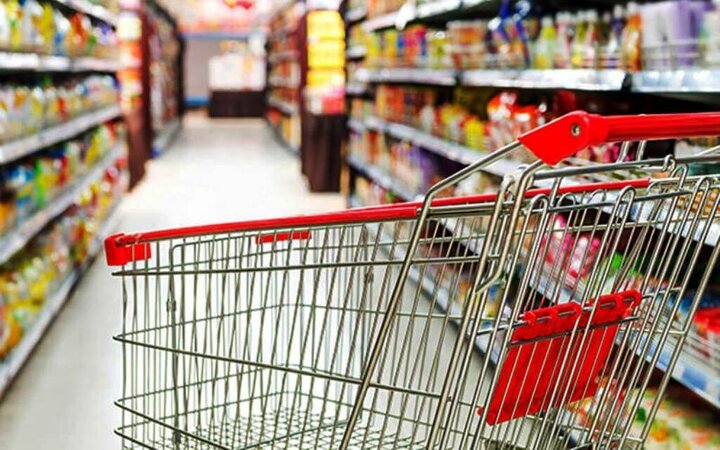 کمبود کالای اساسی در اصفهان نداریم؛ تامین ذخایر برای رمضان و شب عید