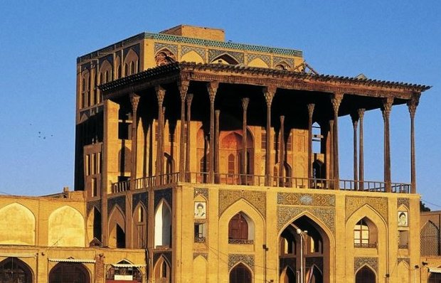‌آسیب به بناهای تاریخی دولتخانه صفوی اصفهان در پی حادثه استانداری