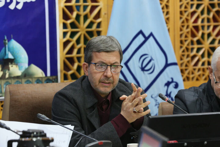 بازدید استاندار اصفهان از شهرک صنعتی آسیب دیده از جنگ