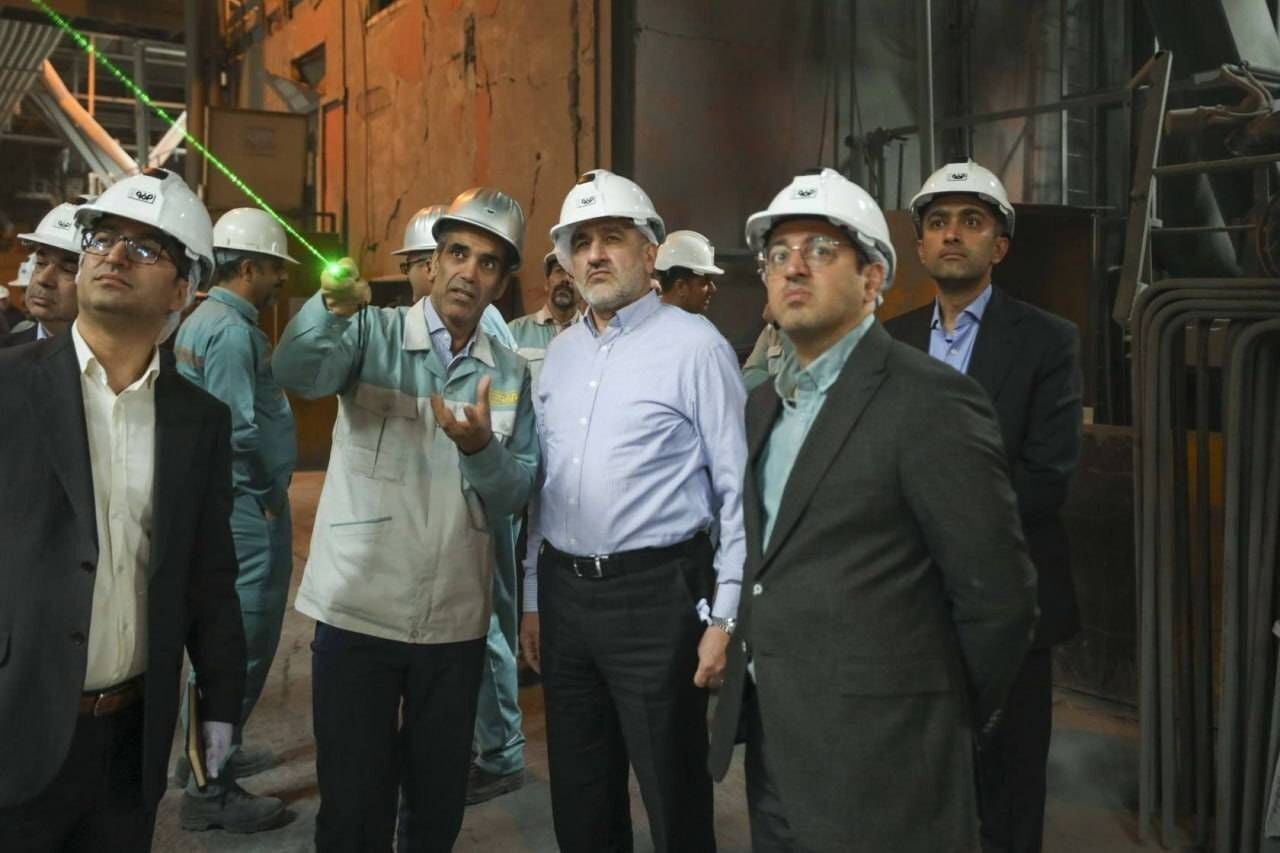 صیدی: انتقال فولاد مبارکه به جای دیگر اشتباه است/ باید در مکان فعلی بازسازی شود