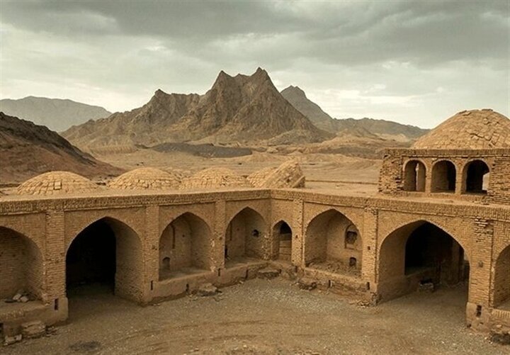 کاروانسرای روستای دُر گلپایگان آماده واگذاری به بخش خصوصی است
