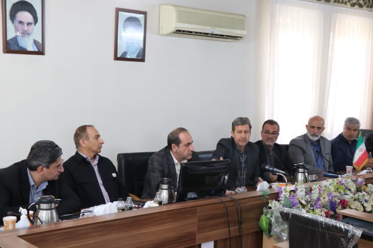 استاندار: مدیران اصفهان برای بازسازی زیرساخت‌ها منتظر بودجه‌ دولتی نمانند