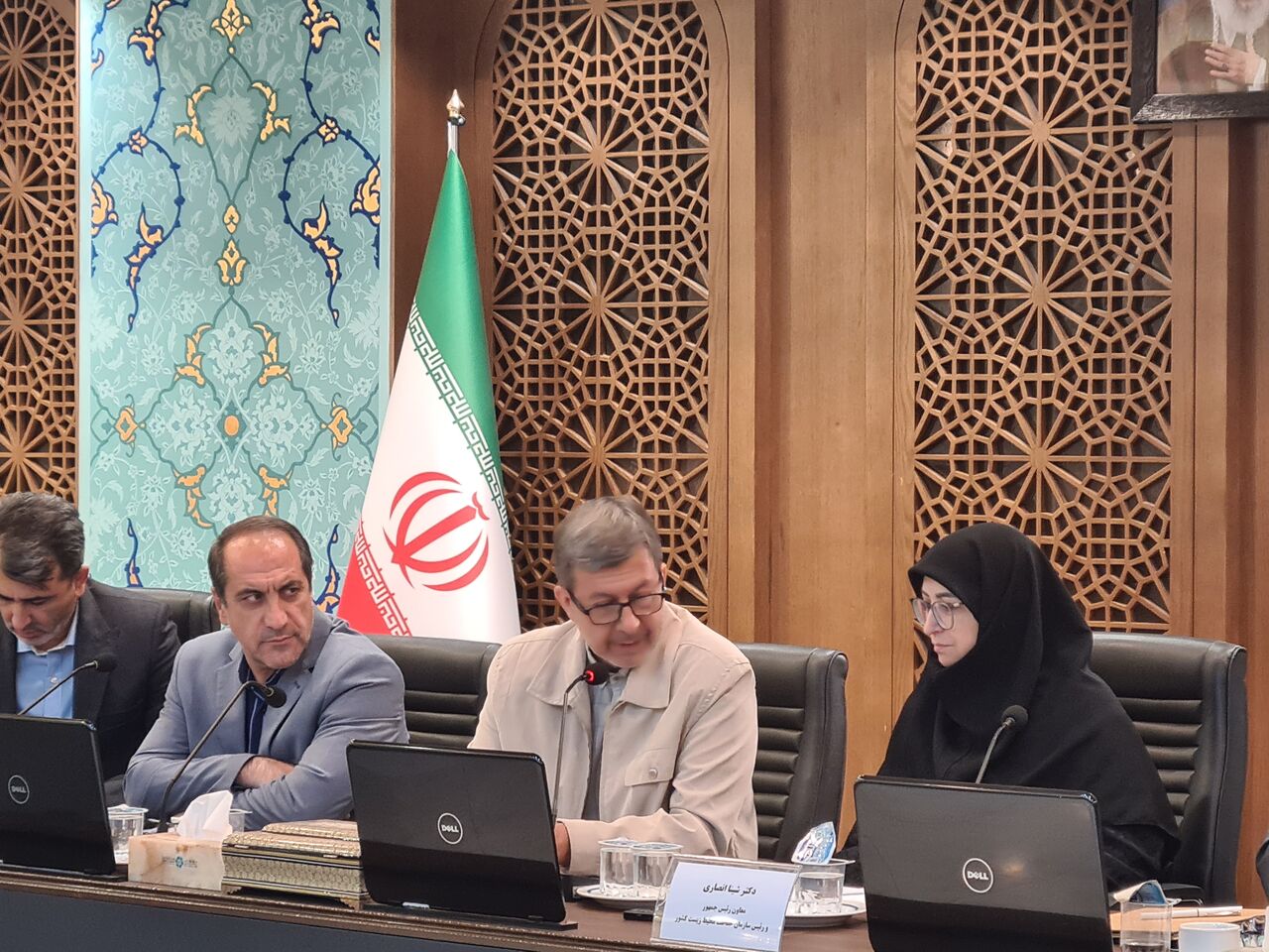 استاندار اصفهان: هم‌افزایی دولت و مردم برای حل چالش‌های زیست‌محیطی استان ضروریست