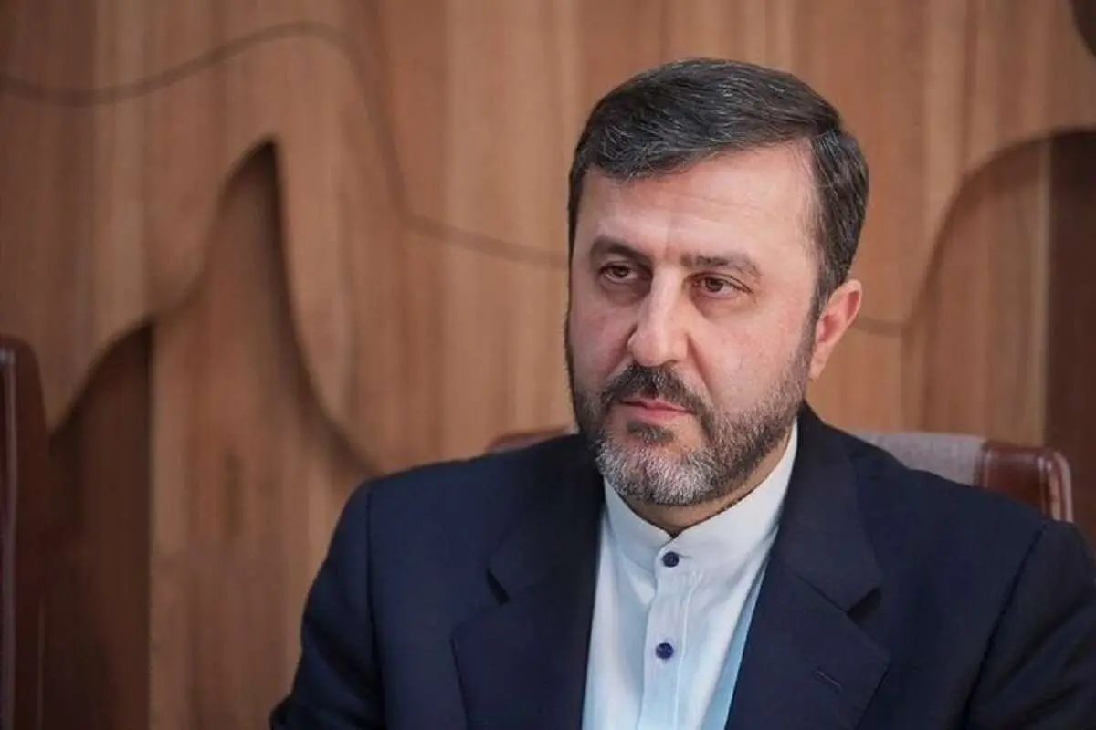 واکنش کیهان به سفر غریب‌آبادی: به دلیل ممنوعیت حجاب نباید می‌رفت!